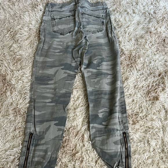 Express pants 2R - Picture 2 of 3